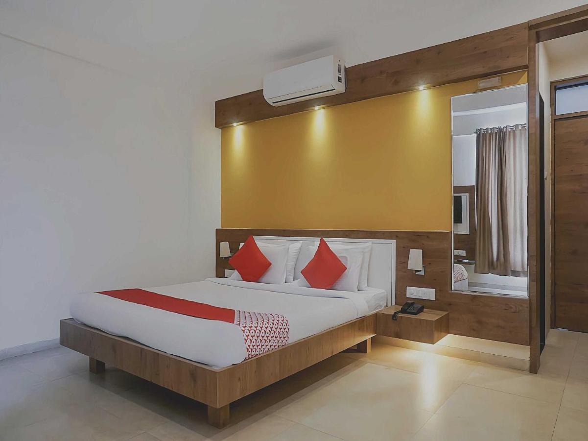 Collection O Sanskruti Resort Ширди Экстерьер фото